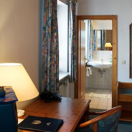 Boardinghouse Wadenspanner Altdorf  Exteriör bild